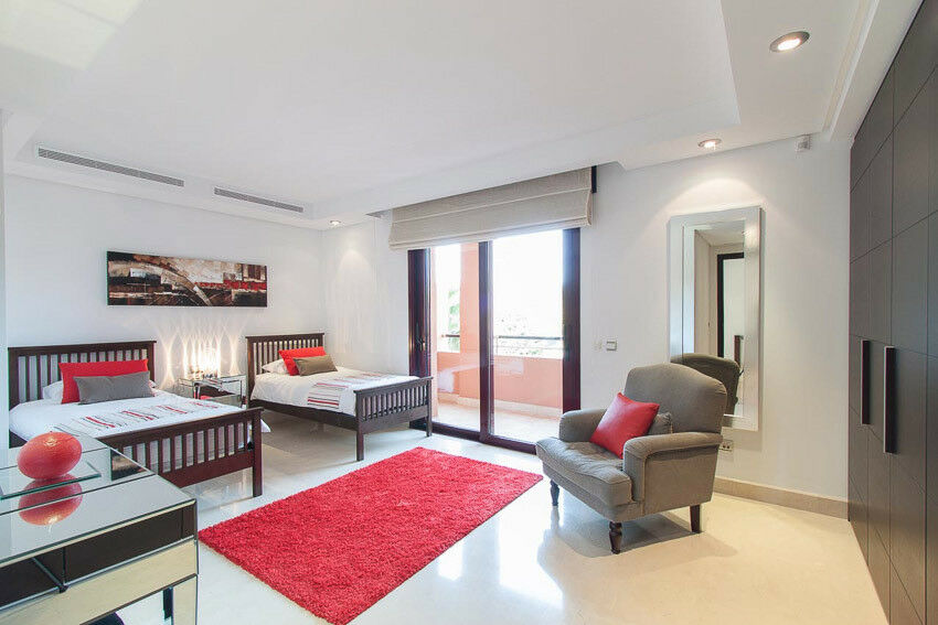 Middle Floor Apartment Puerto Banús Málaga - image 9