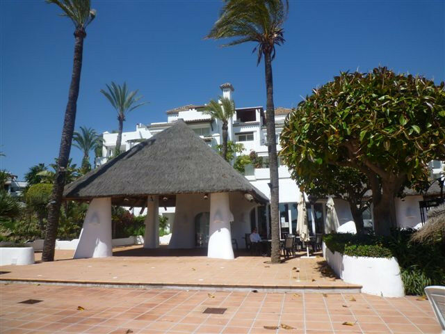 Penthouse Estepona Málaga - image 9