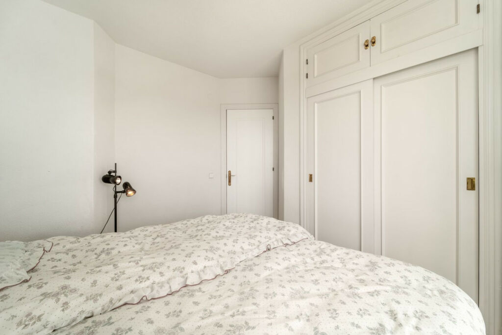 Penthouse Calahonda Málaga - image 11