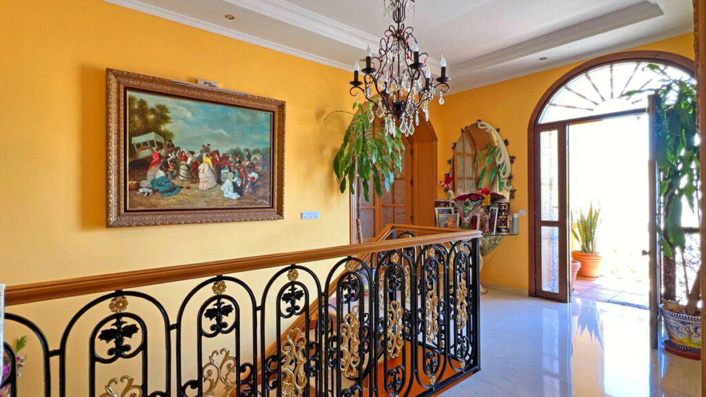 Detached Villa Reserva de Marbella Málaga - image 9