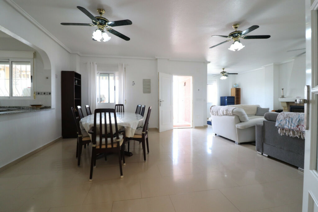 Detached Villa Algorfa Alicante - image 12