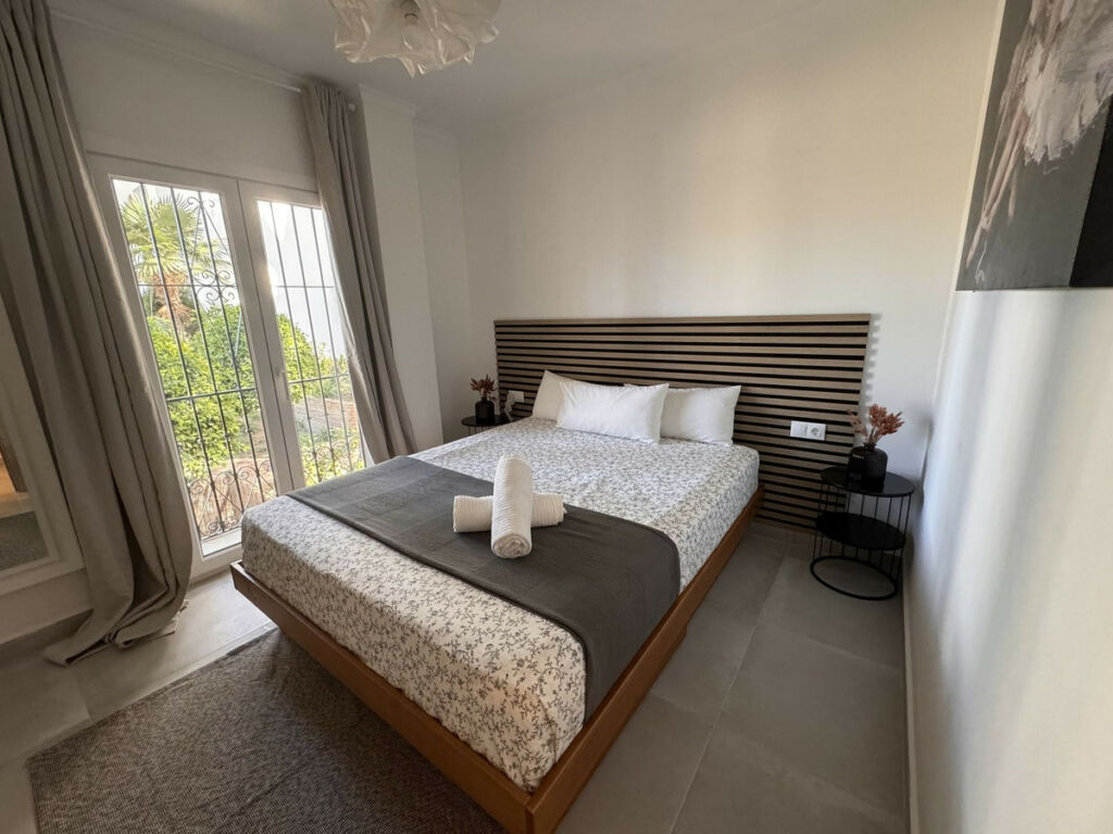 Penthouse Nueva Andalucía Málaga - image 9