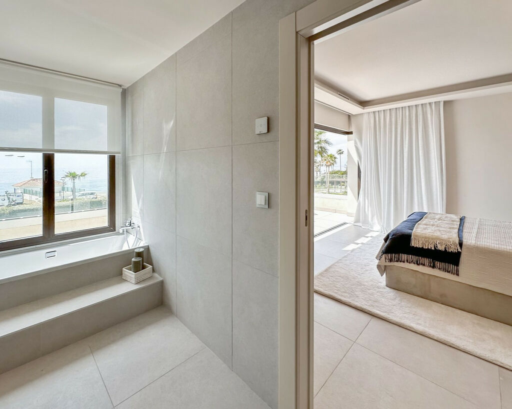 Detached Villa New Golden Mile Málaga - image 94
