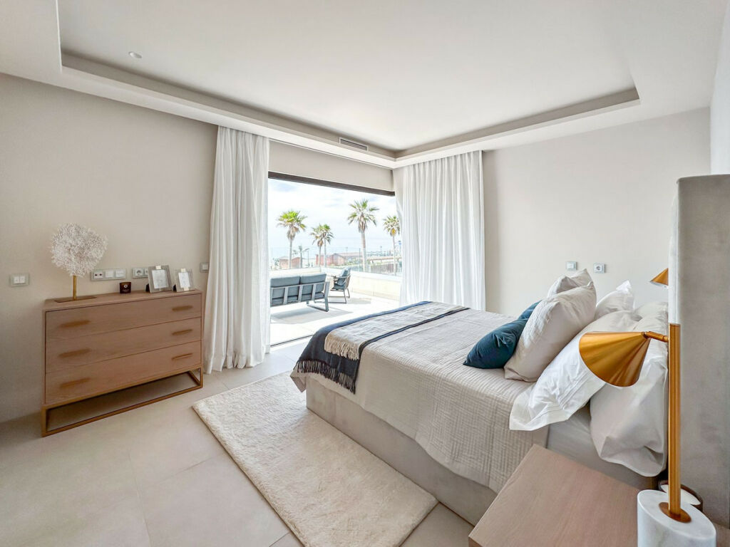 Detached Villa New Golden Mile Málaga - image 96