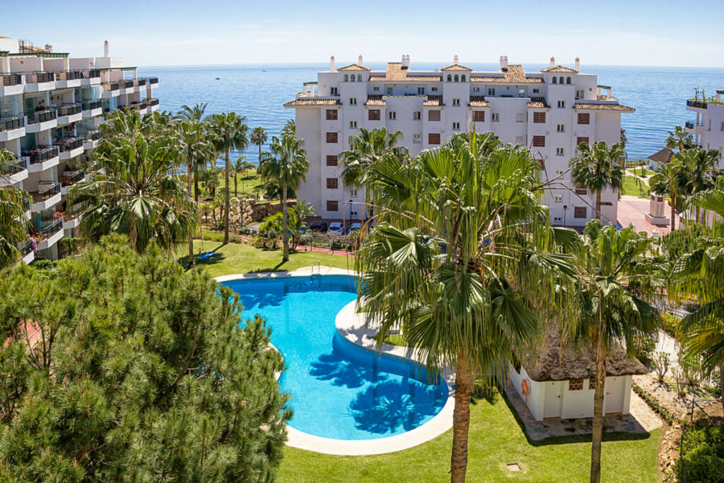 Middle Floor Apartment Calahonda Málaga
