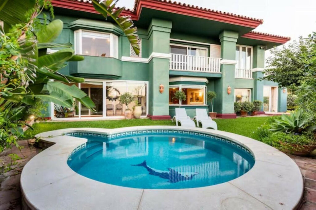Detached Villa Guadalmina Baja Málaga