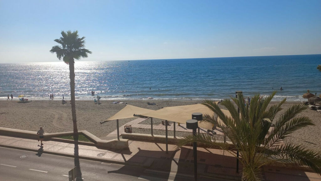 Middle Floor Apartment Fuengirola Málaga