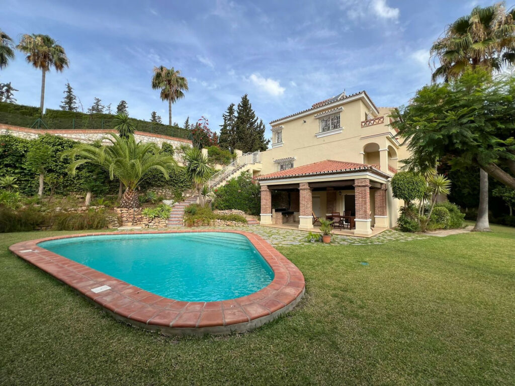 Detached Villa Campo Mijas Málaga - image 2
