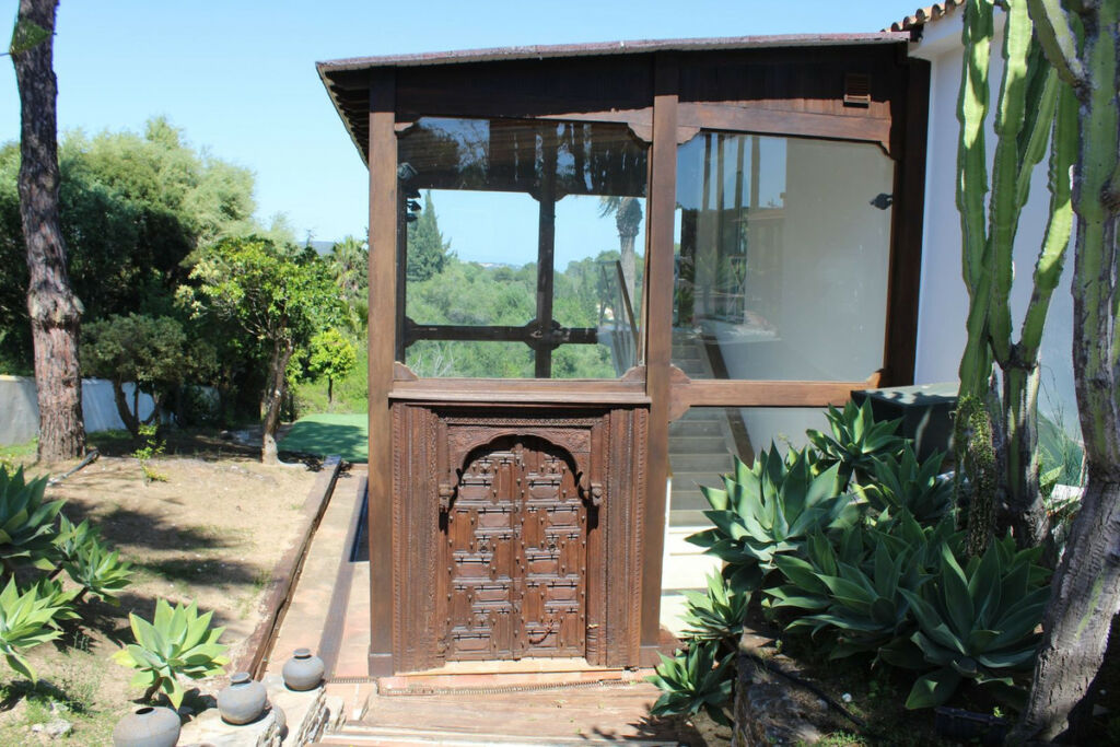 Detached Villa Sotogrande Costa Cádiz - image 3