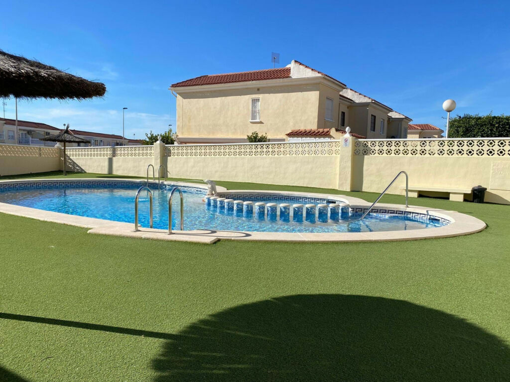 Middle Floor Apartment Aguas Nuevas Alicante