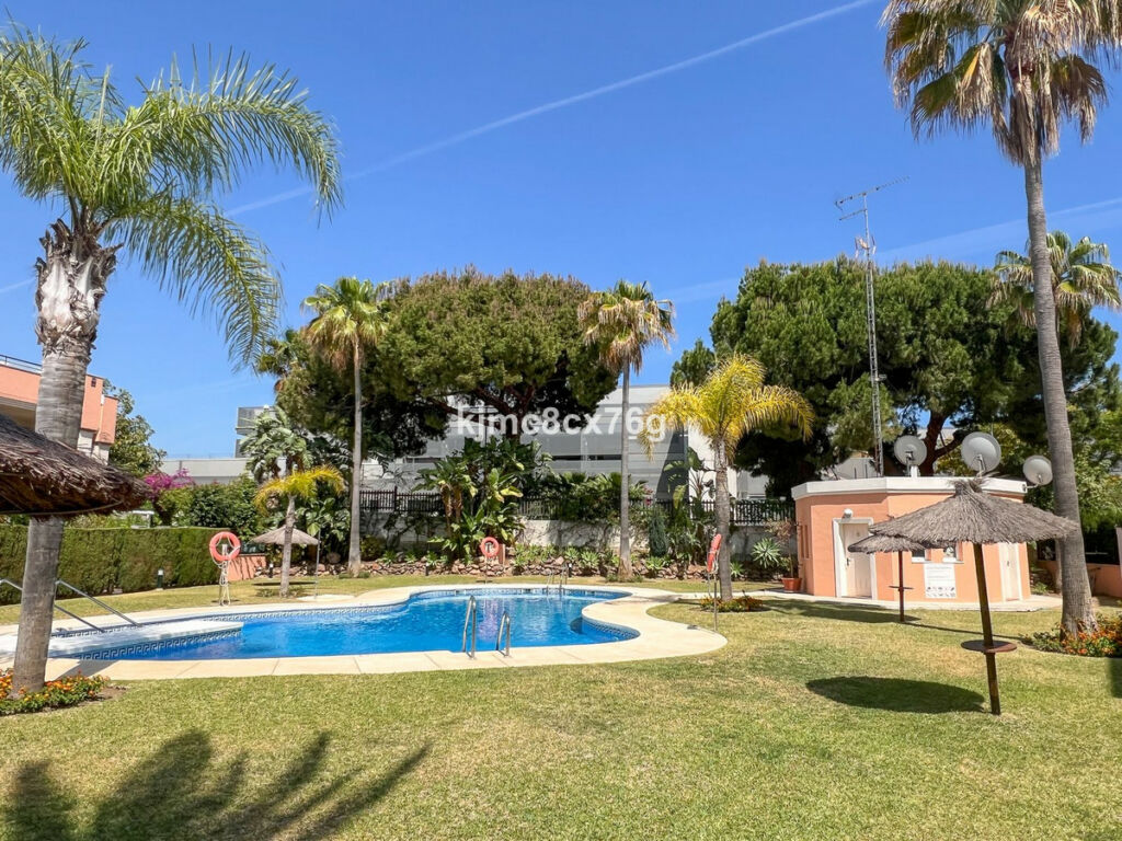 Middle Floor Apartment Marbella Málaga