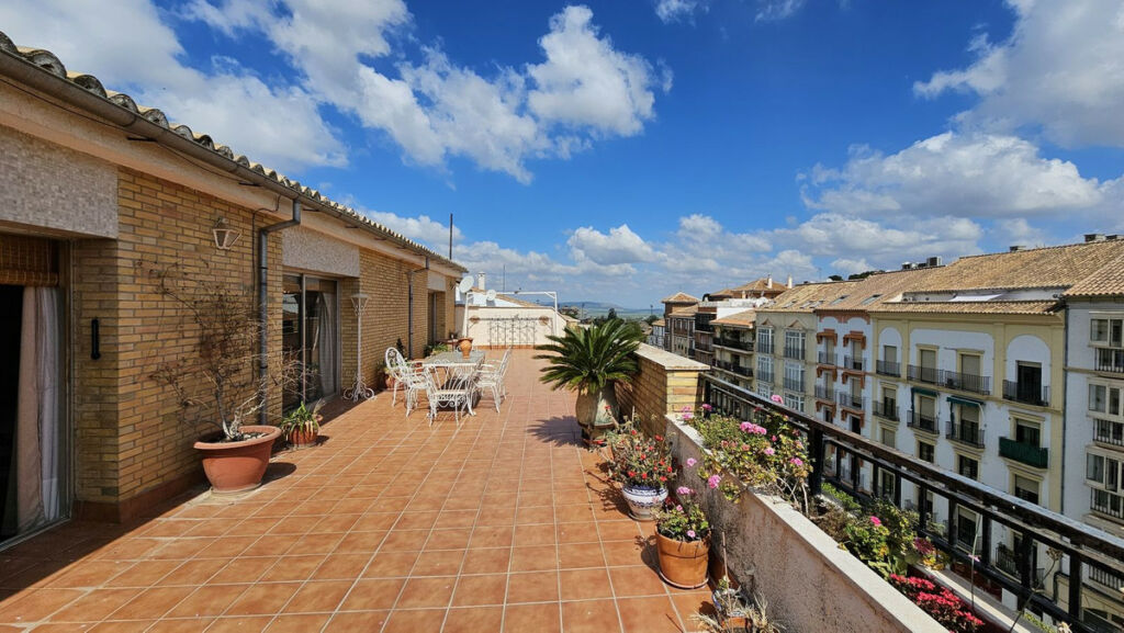 Top Floor Apartment Antequera Málaga - image 11