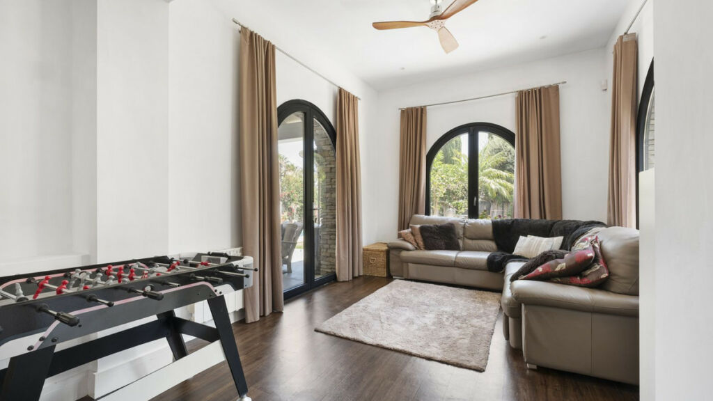 Detached Villa Cortijo Blanco Málaga - image 11