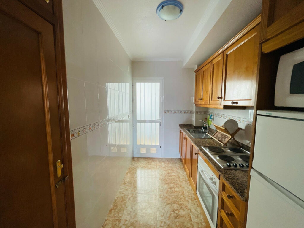 Middle Floor Apartment La Florida Alicante - image 11