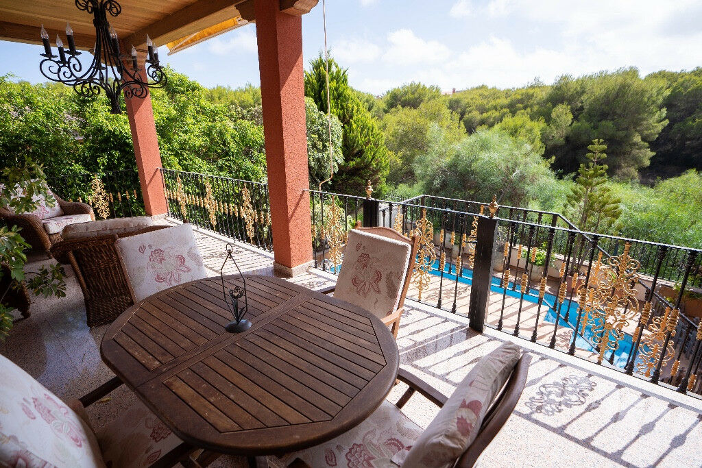 Detached Villa Campoamor Alicante - image 11
