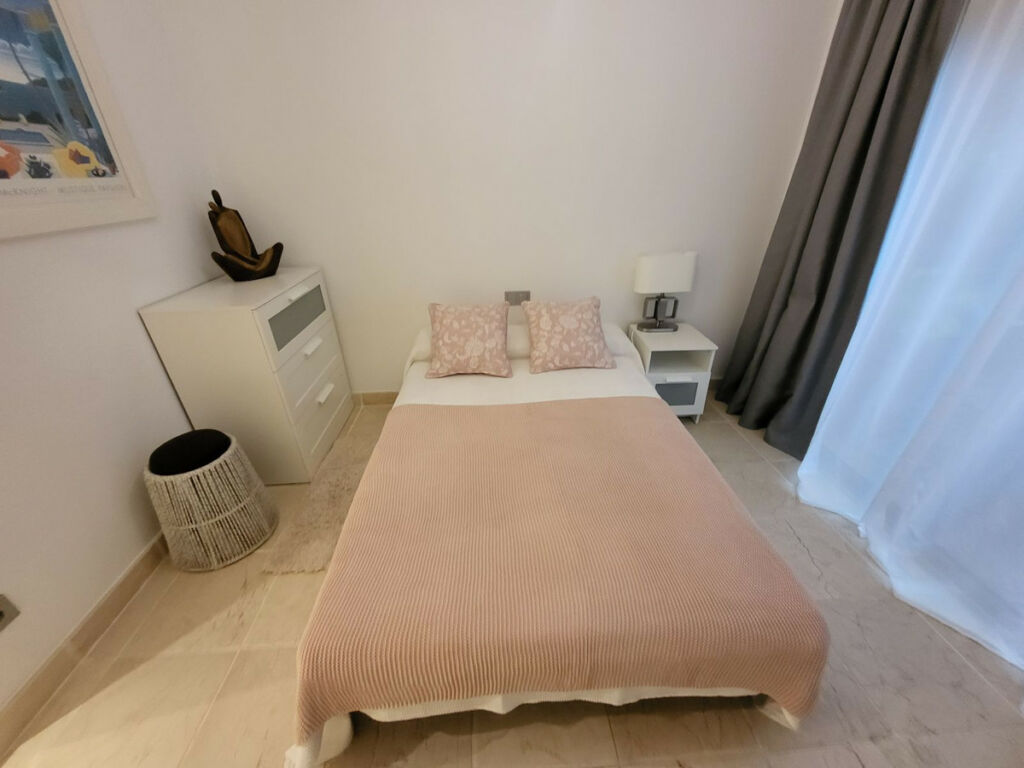 Ground Floor Apartment Atalaya Málaga - image 11
