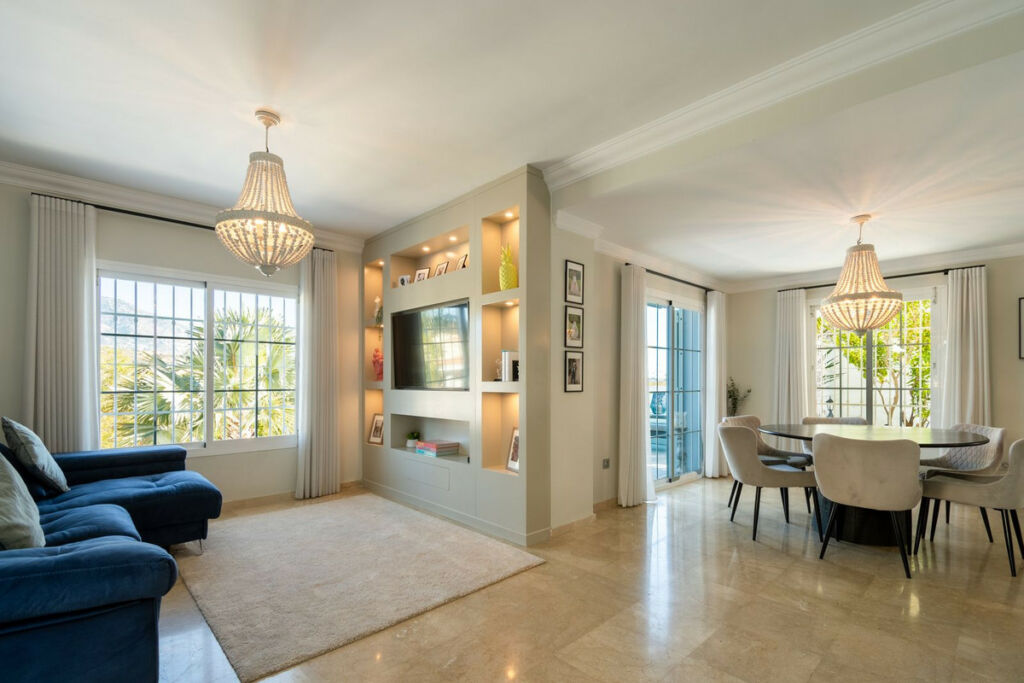 Detached Villa La Cala Hills Málaga - image 11