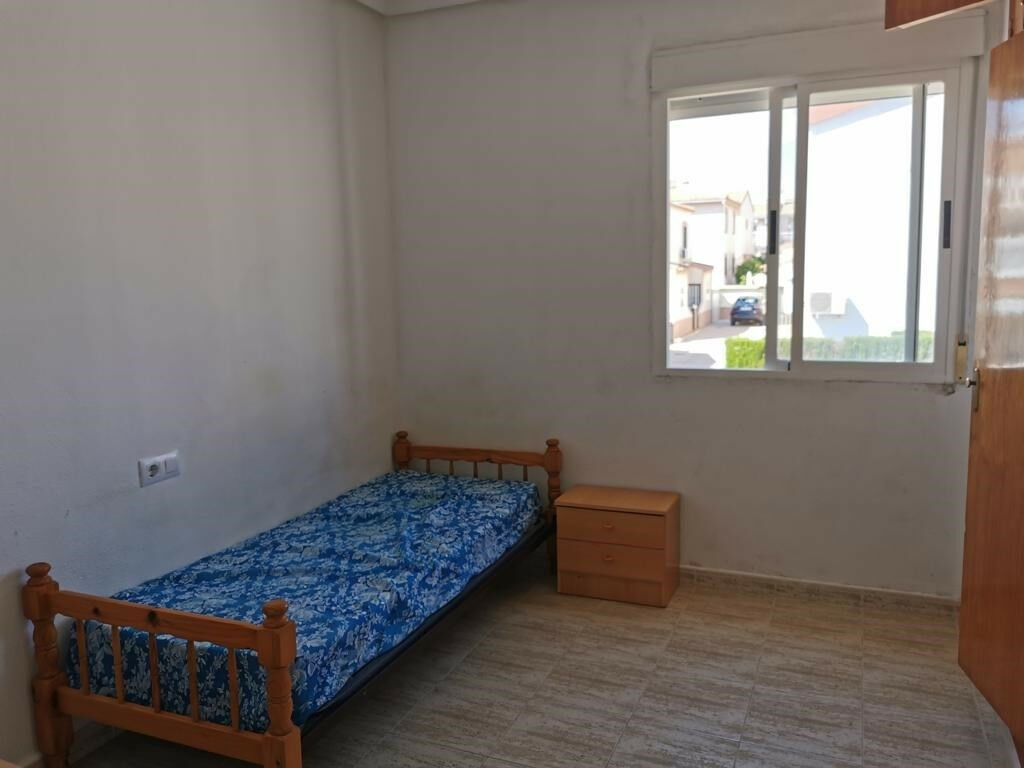 Middle Floor Apartment Aguas Nuevas Alicante - image 11