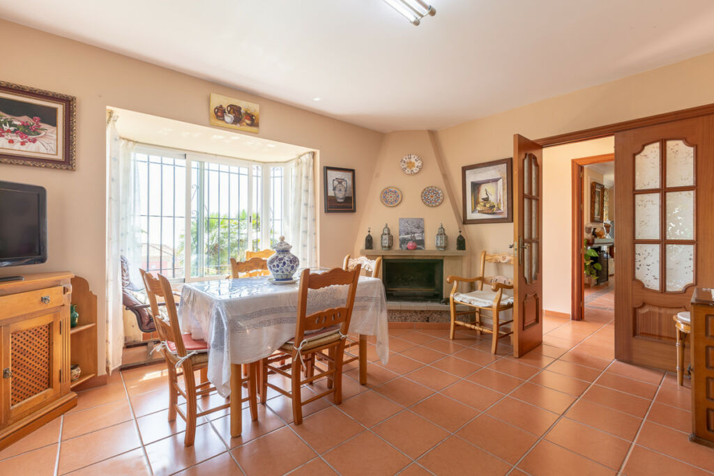 Detached Villa Marbella Málaga - image 11