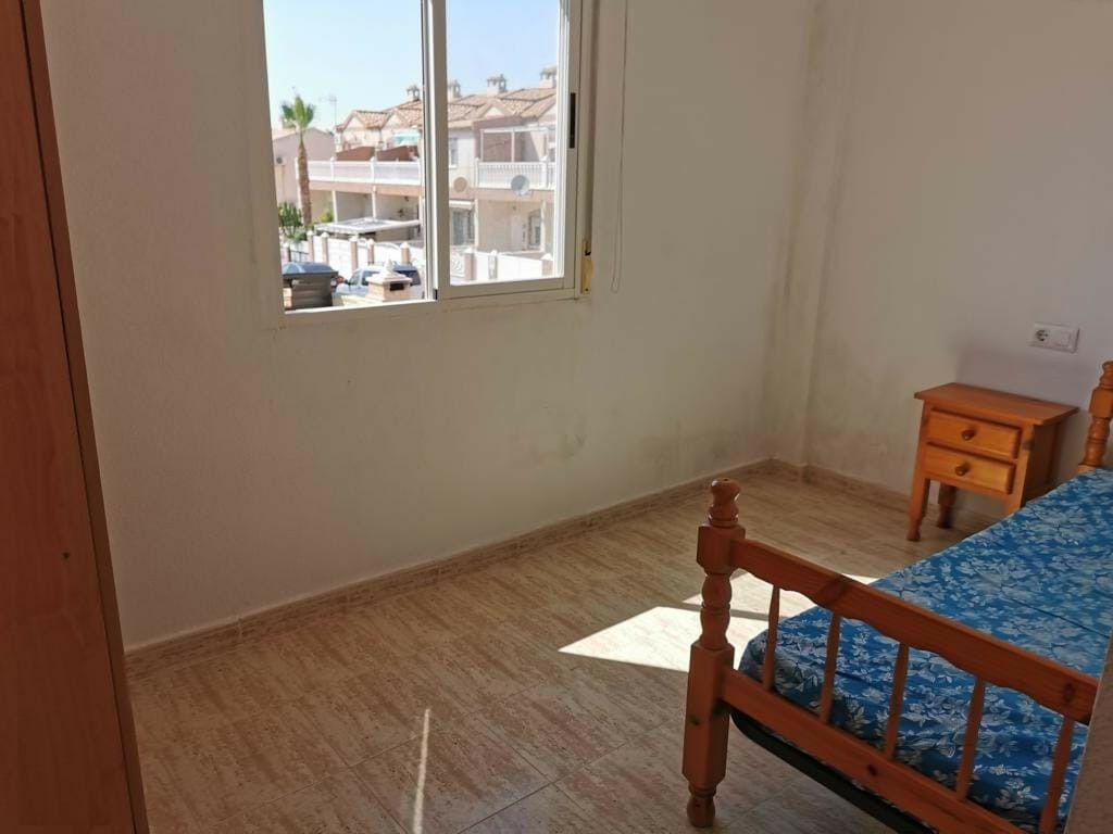 Middle Floor Apartment Aguas Nuevas Alicante - image 12