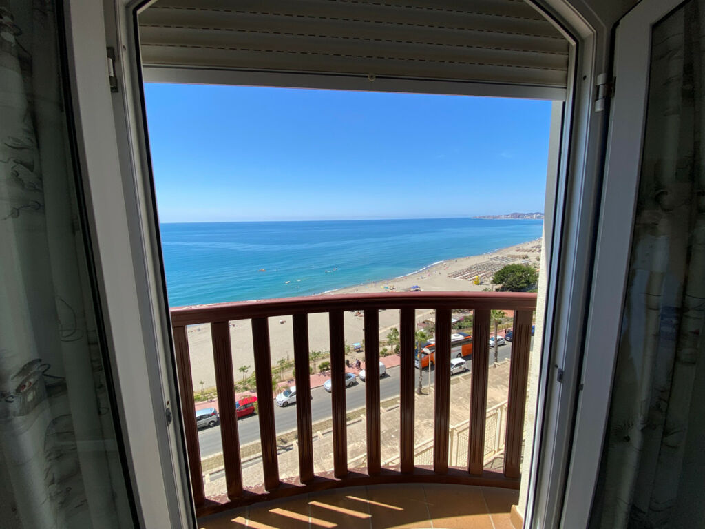 Ground Floor Apartment Carvajal Málaga - image 12