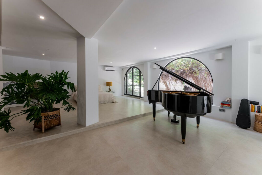 Detached Villa Atalaya Málaga - image 13