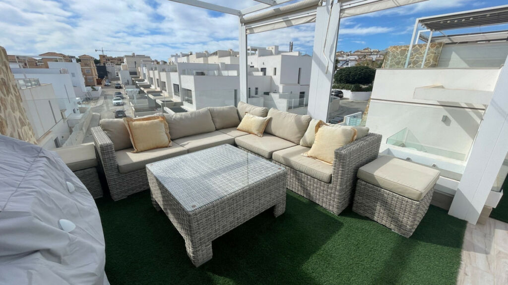 Detached Villa Villamartin Alicante - image 12