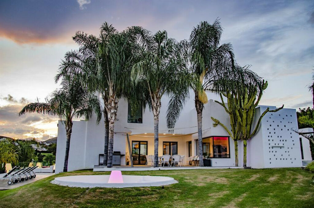 Detached Villa Atalaya Málaga - image 12