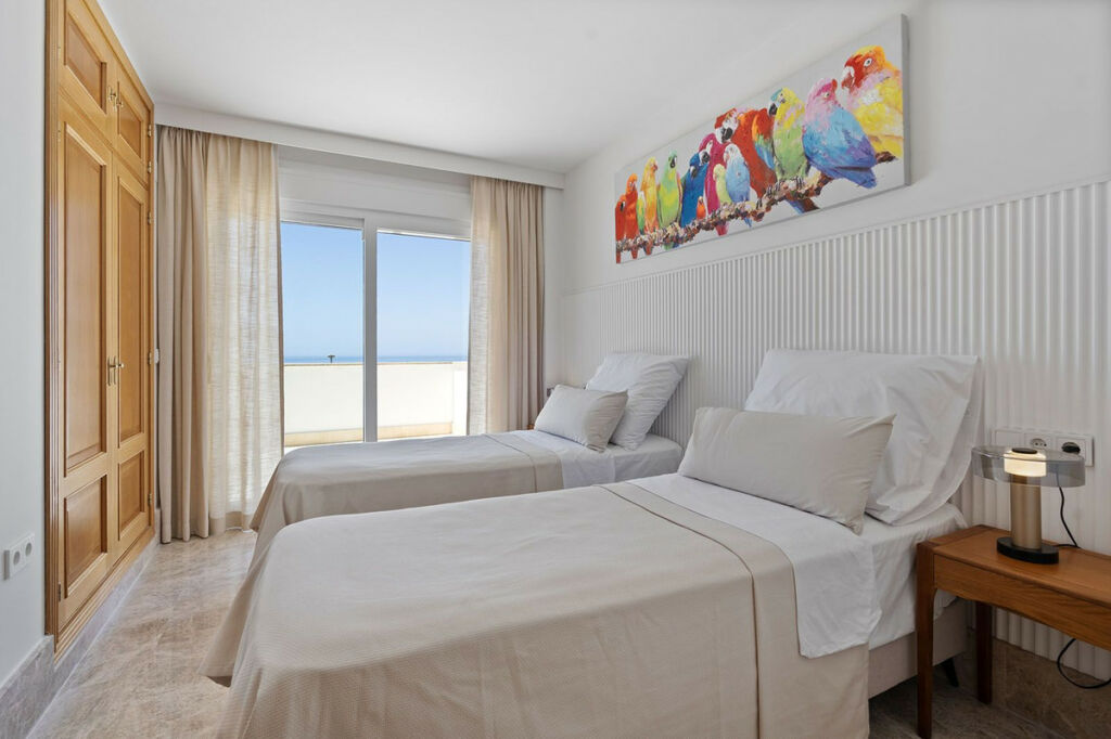 Middle Floor Apartment Marbella Málaga - image 12