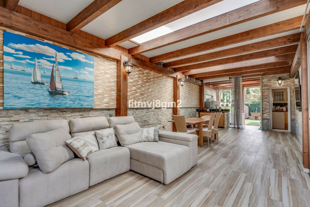 Detached Villa Artola Málaga - image 12