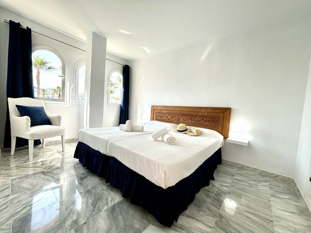 Penthouse Duplex Estepona Málaga - image 13