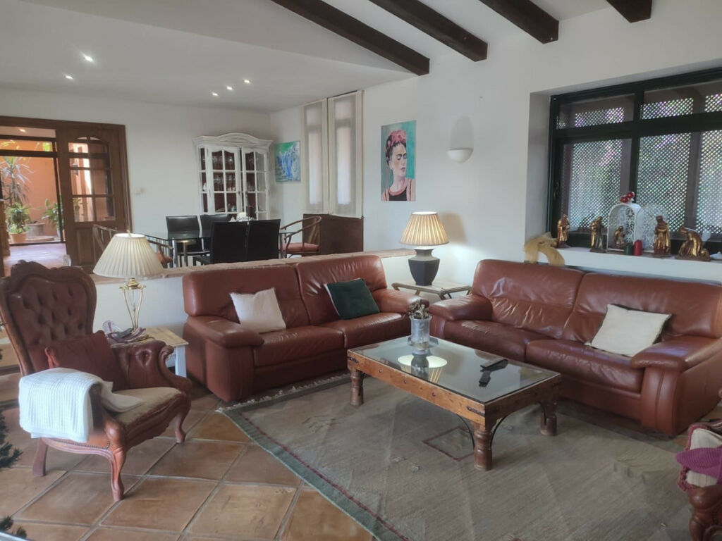 Detached Villa Marbella Málaga - image 13