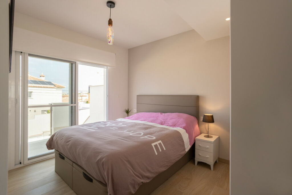 Middle Floor Apartment Blue Lagoon Alicante - image 13