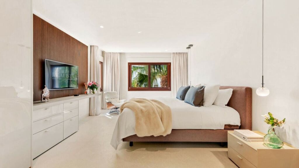 Penthouse The Golden Mile Málaga - image 13