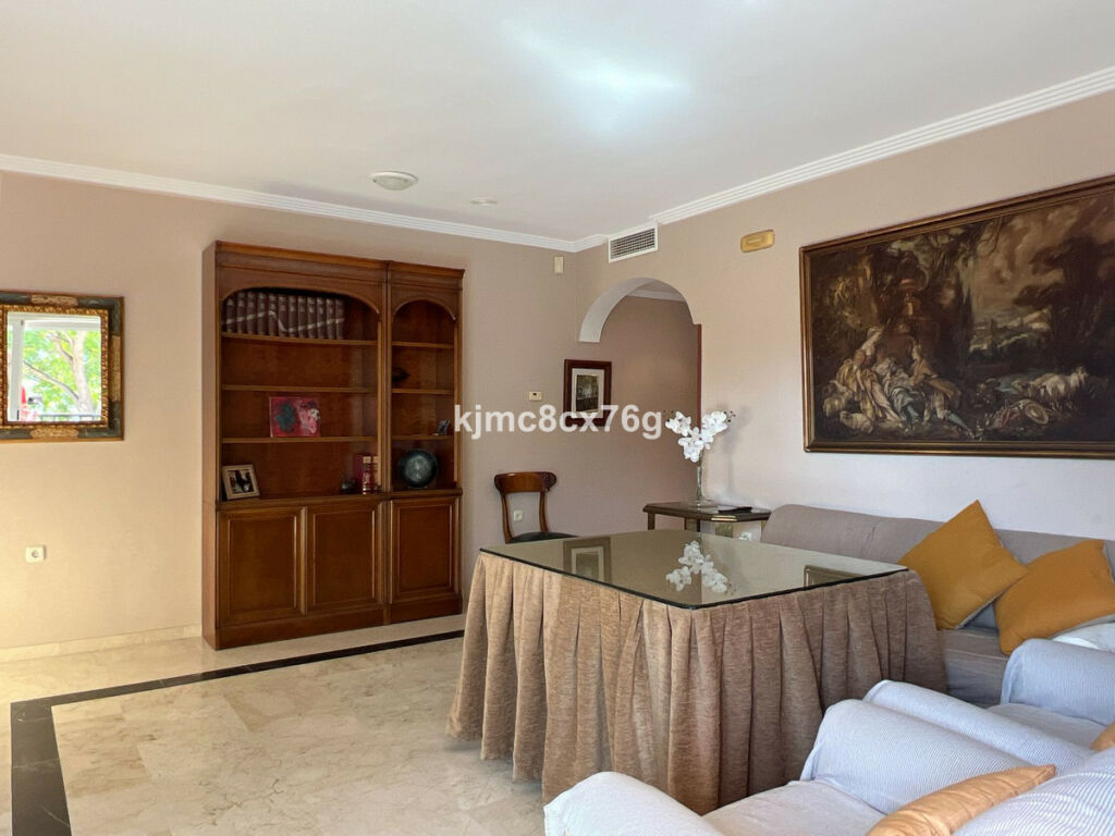 Middle Floor Apartment Marbella Málaga - image 13