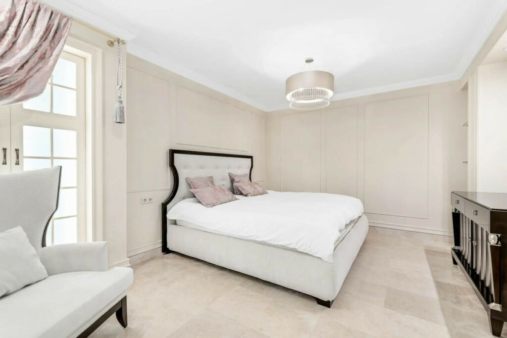 Detached Villa Benahavís Málaga - image 15