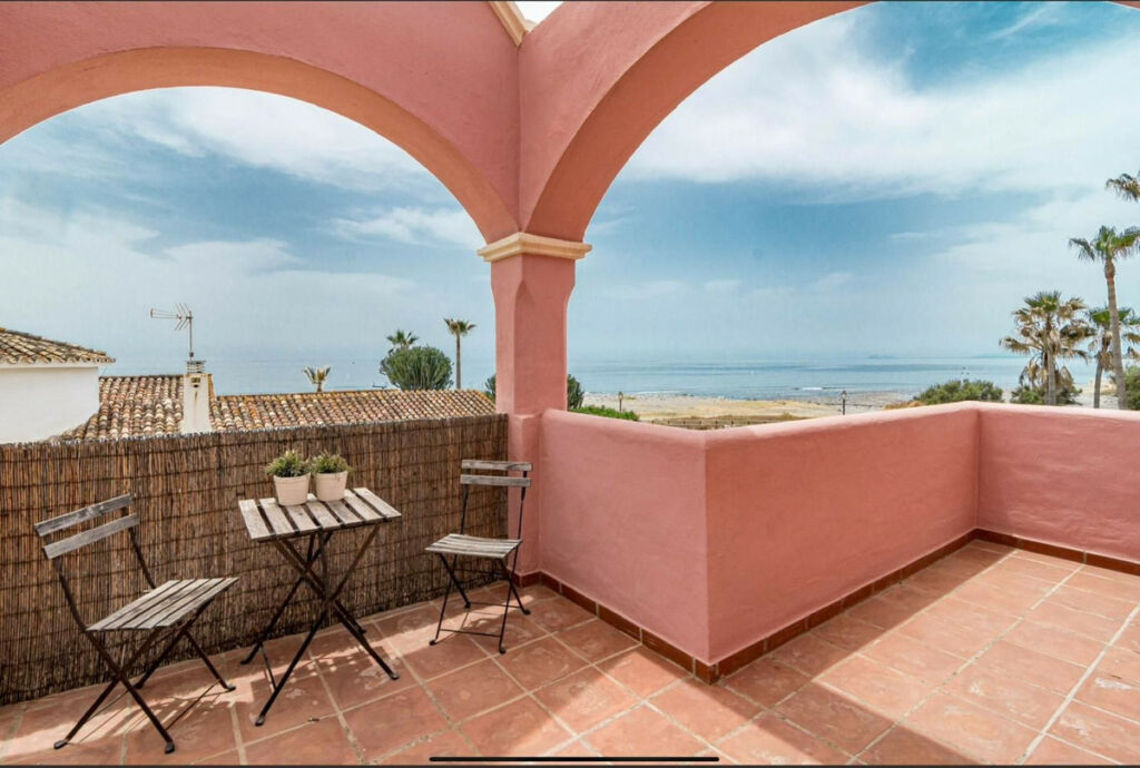 Detached Villa Marbella Málaga - image 13