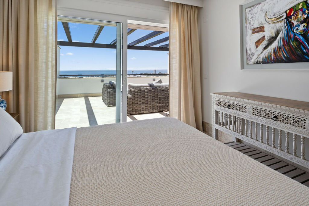 Middle Floor Apartment Marbella Málaga - image 14
