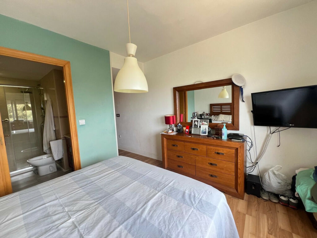 Middle Floor Apartment Puerto de la Torre Málaga - image 14