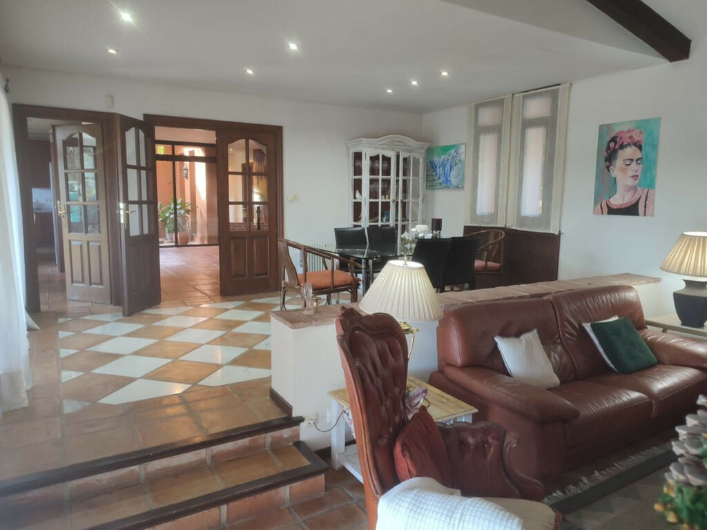 Detached Villa Marbella Málaga - image 14