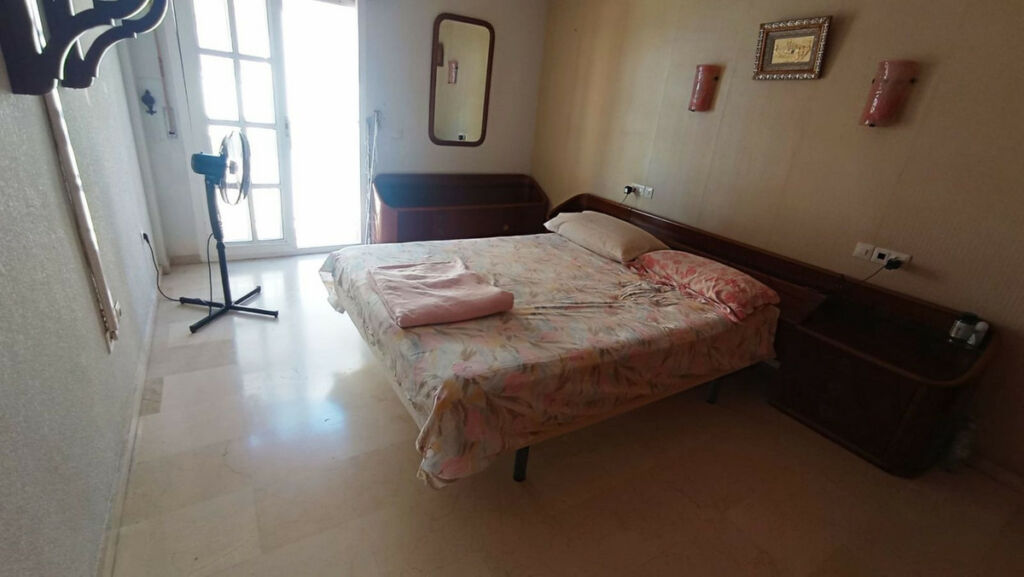 Middle Floor Apartment Fuengirola Málaga - image 14