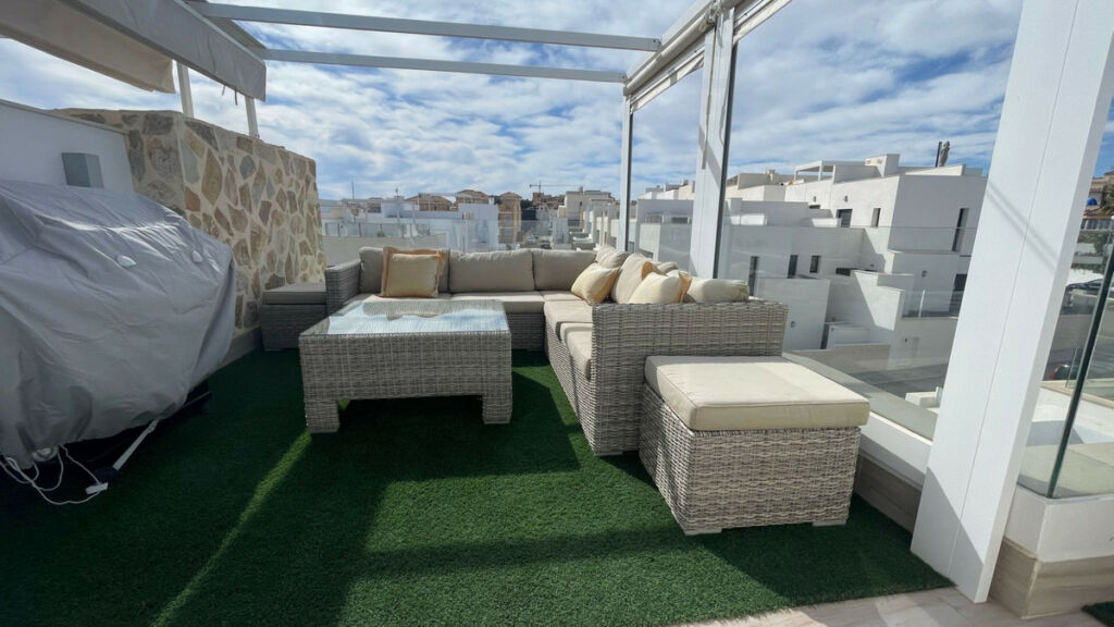 Detached Villa Villamartin Alicante - image 14