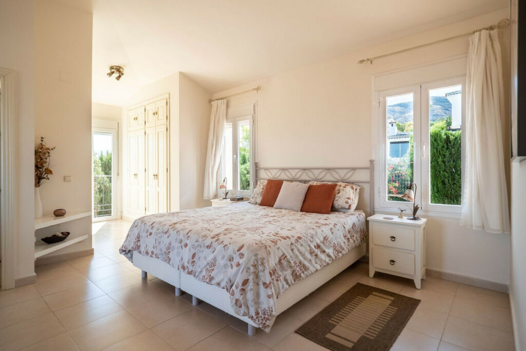 Detached Villa Alhaurín el Grande Málaga - image 15