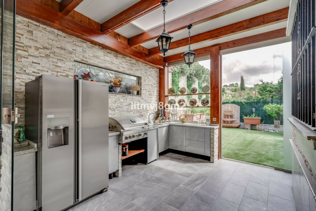 Detached Villa Artola Málaga - image 15