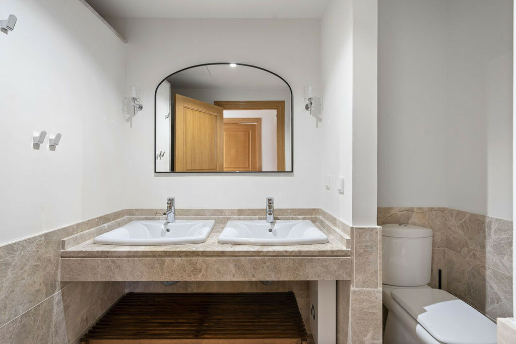 Middle Floor Apartment Marbella Málaga - image 17