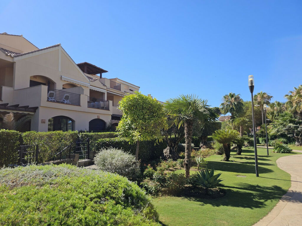 Ground Floor Apartment Puerto Banús Málaga - image 16