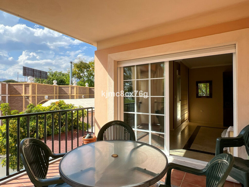 Middle Floor Apartment Marbella Málaga - image 16