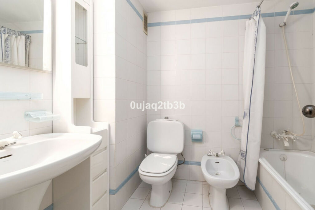 Top Floor Apartment Marbella Málaga - image 17