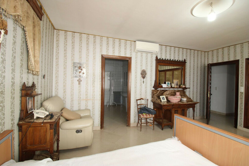 Top Floor Apartment Antequera Málaga - image 8