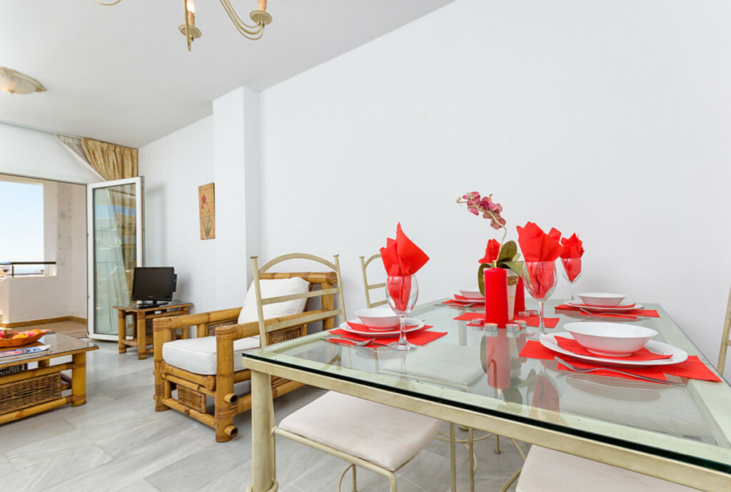 Middle Floor Apartment Calahonda Málaga - image 17